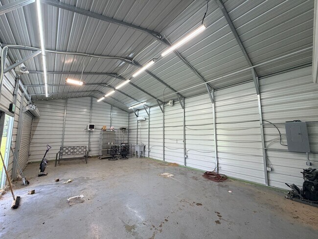 Building Photo - 3520 Windwood Circle.