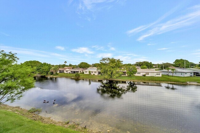 Building Photo - 9485 N Belfort Cir