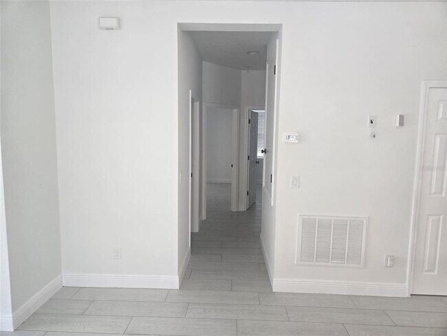 Building Photo - 2200 Preston Ln