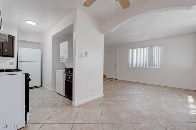 Building Photo - 3812 Surfrider Ln