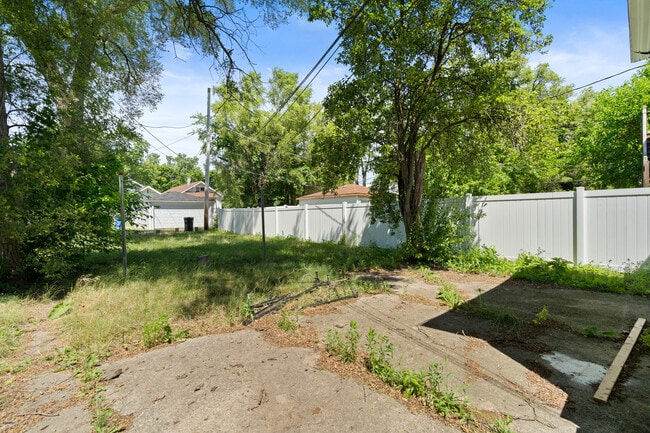Building Photo - 11526 S Wallace St