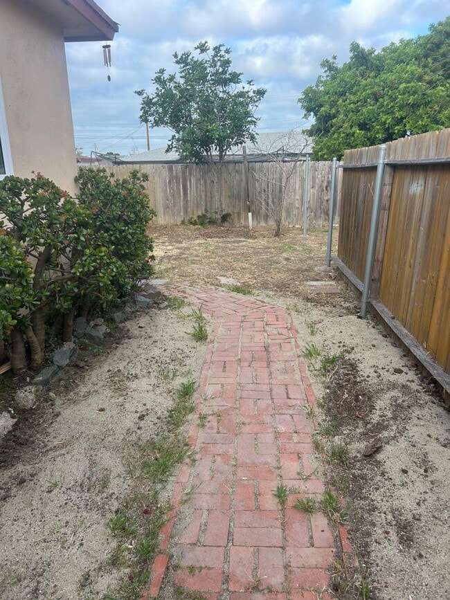 Building Photo - 522 Jefferson Ave