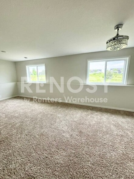 Building Photo - 4634 9th St NE