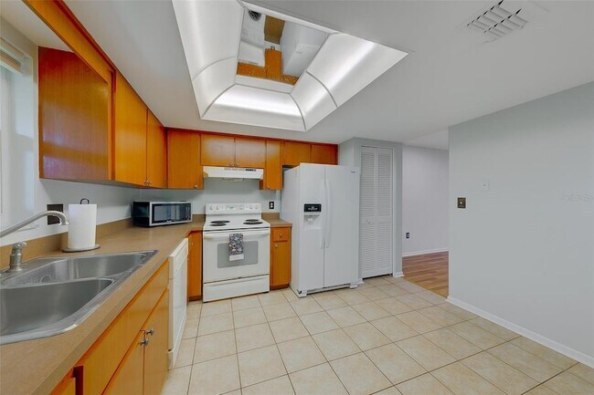 Building Photo - 9881 113th St N