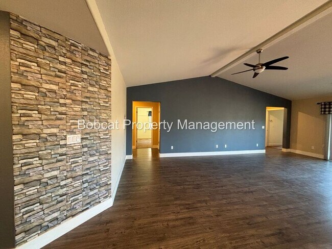 Building Photo - 6515 Copper Mountain Dr
