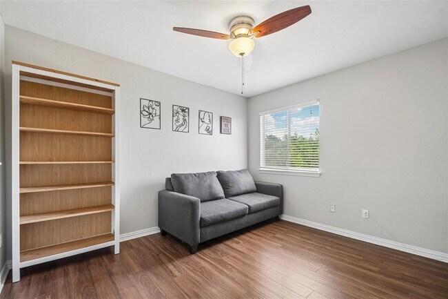 Building Photo - 1110 Brashear Ln