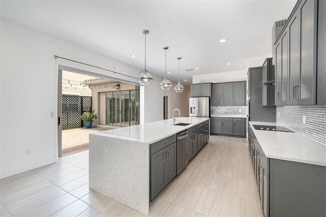 Building Photo - 10266 Beechwood Ln