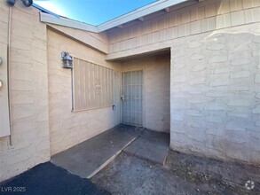 Building Photo - 5215 Gray Ln