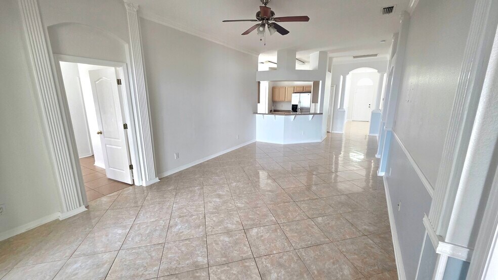 Building Photo - 9730 White Barn Way