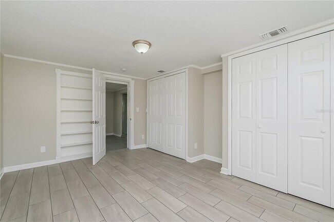 Building Photo - 9141 Haverford Ln