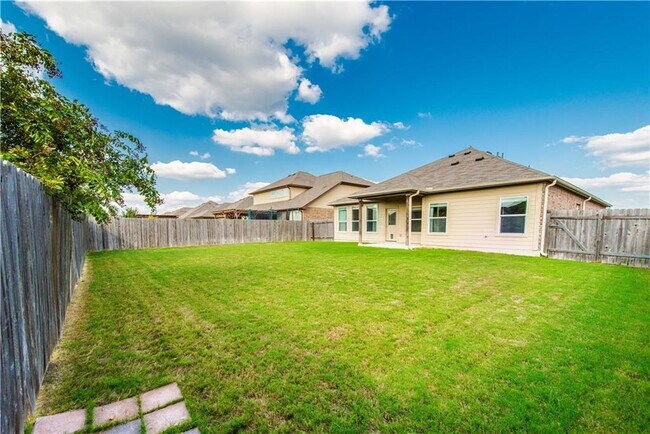 Building Photo - 117 Colthorpe Ln