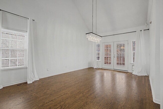 Building Photo - 1857 Woodland Pointe Dr