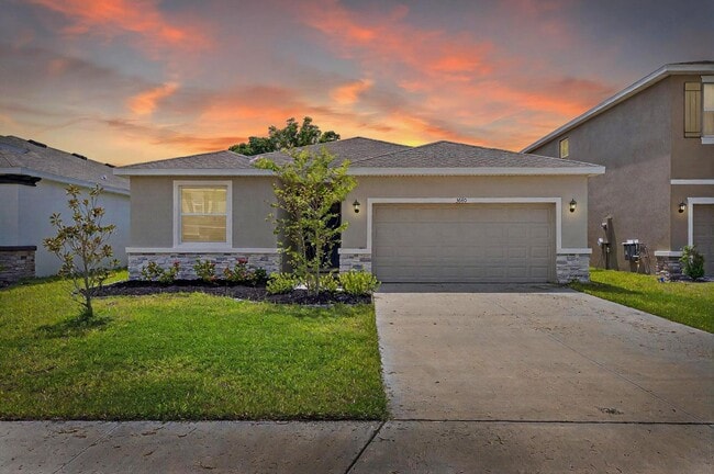 Primary Photo - 4 Bedroom / 2 Bath House