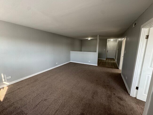 Building Photo - 2804 N Major Ave