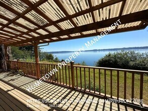 Building Photo - Amazing Private 2 Bedroom Cabin with Views!