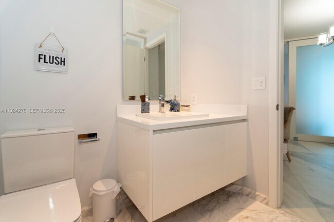 Building Photo - 701 N Fort Lauderdale Beach Blvd