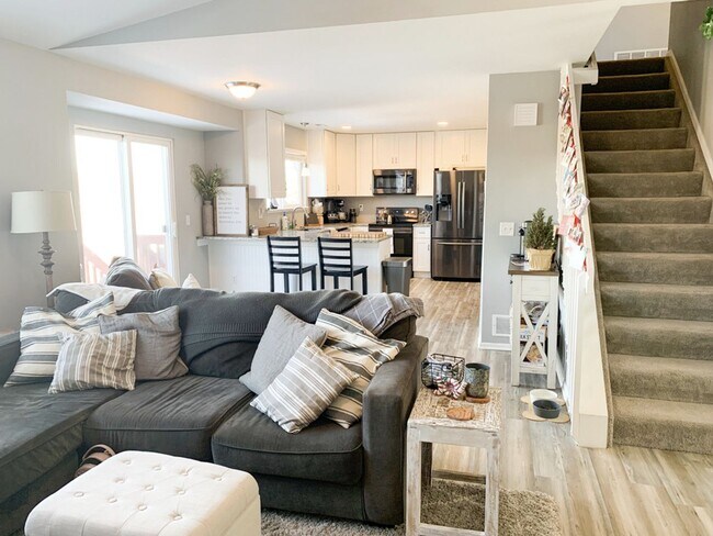 Building Photo - Evolve Real Estate: Complete Remodel with ...