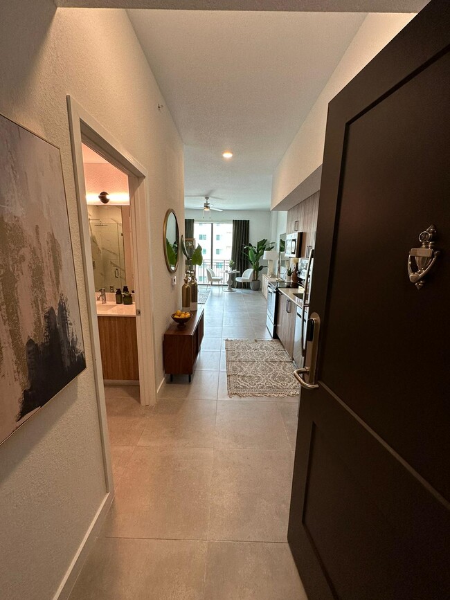 Building Photo - 28 NE 1st Ct