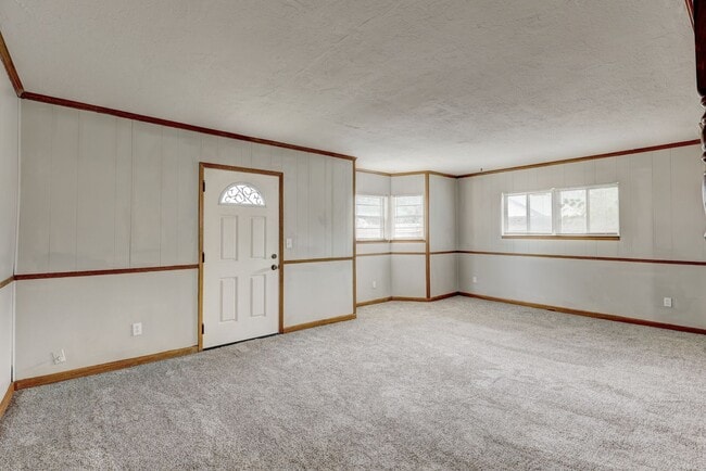 Building Photo - 3 bed 2 bath home in Bethany, OK