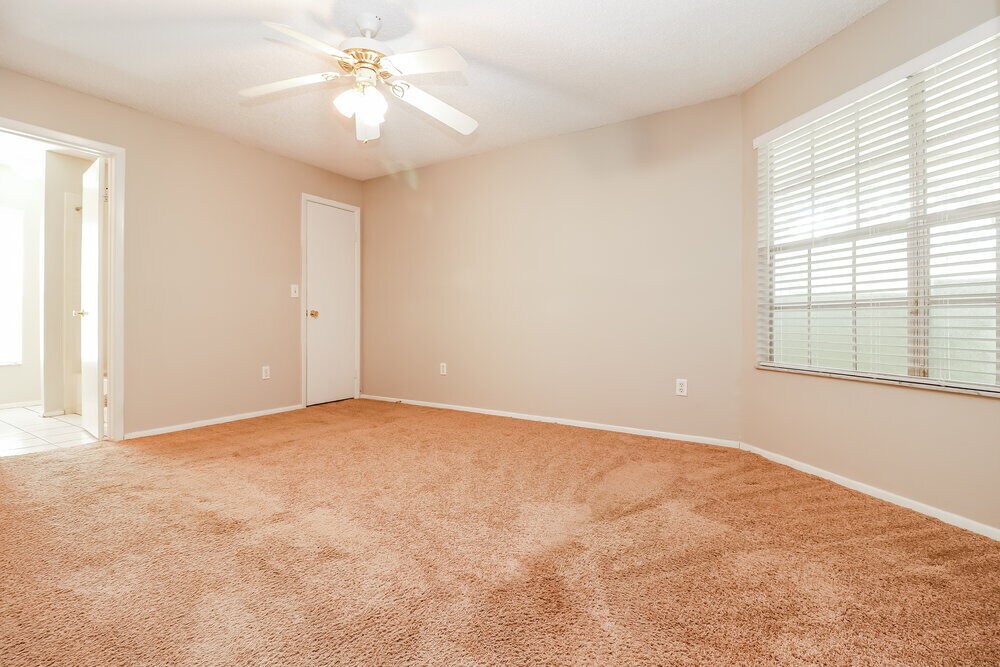 Building Photo - 2024 Shadow Pine Dr