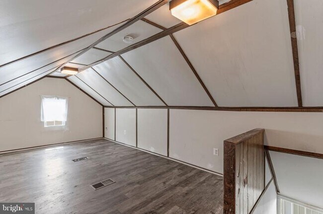 Building Photo - 7523 Webster Ln