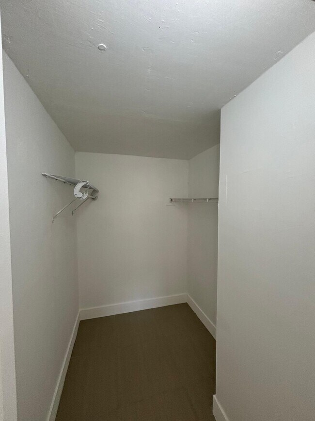 Building Photo - 8002 SW 149th Ave