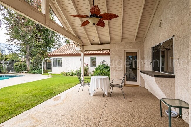 Building Photo - 4 Bedroom/2.5 Bath Home with Paid Solar and a Pool - $2950 Per Month!