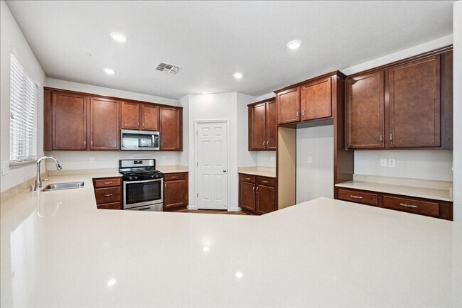 Building Photo - 3036 Wading River Way