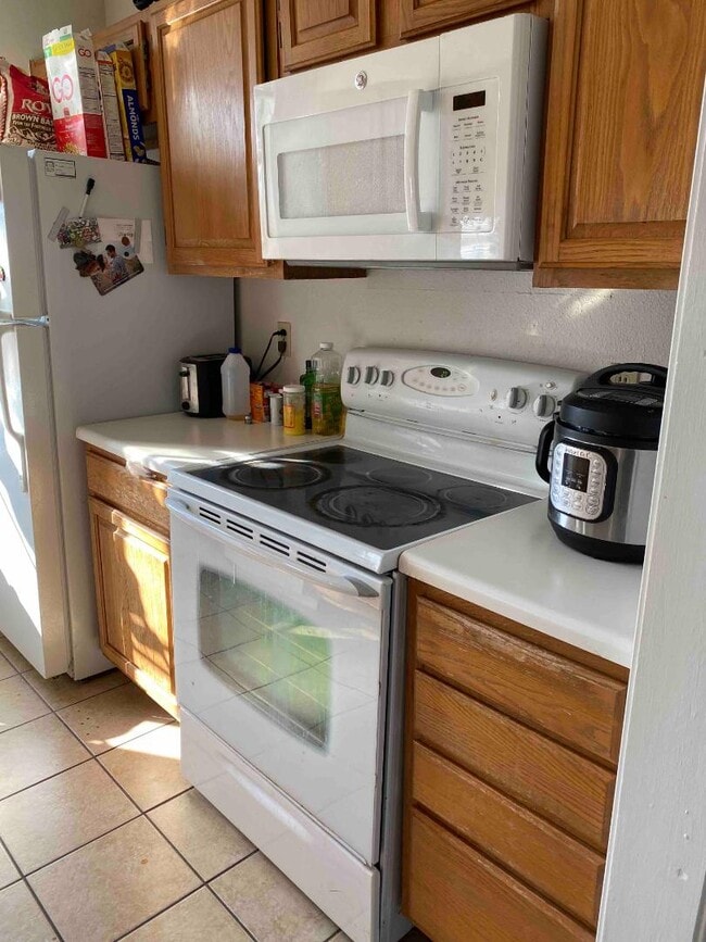 Building Photo - 2409 Leon St