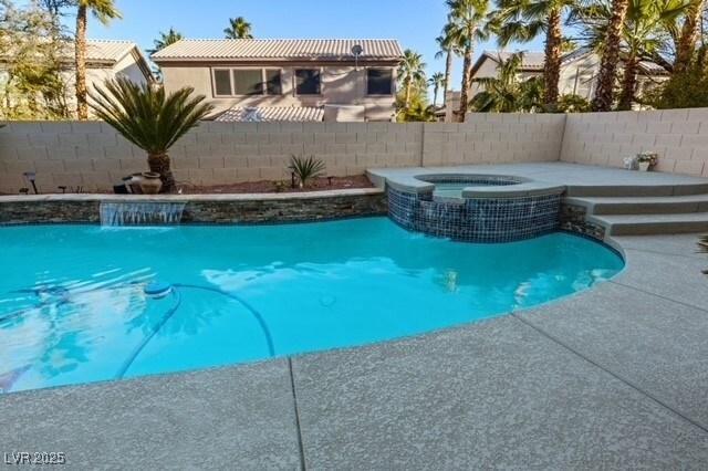 Building Photo - 4630 Laguna Vista St