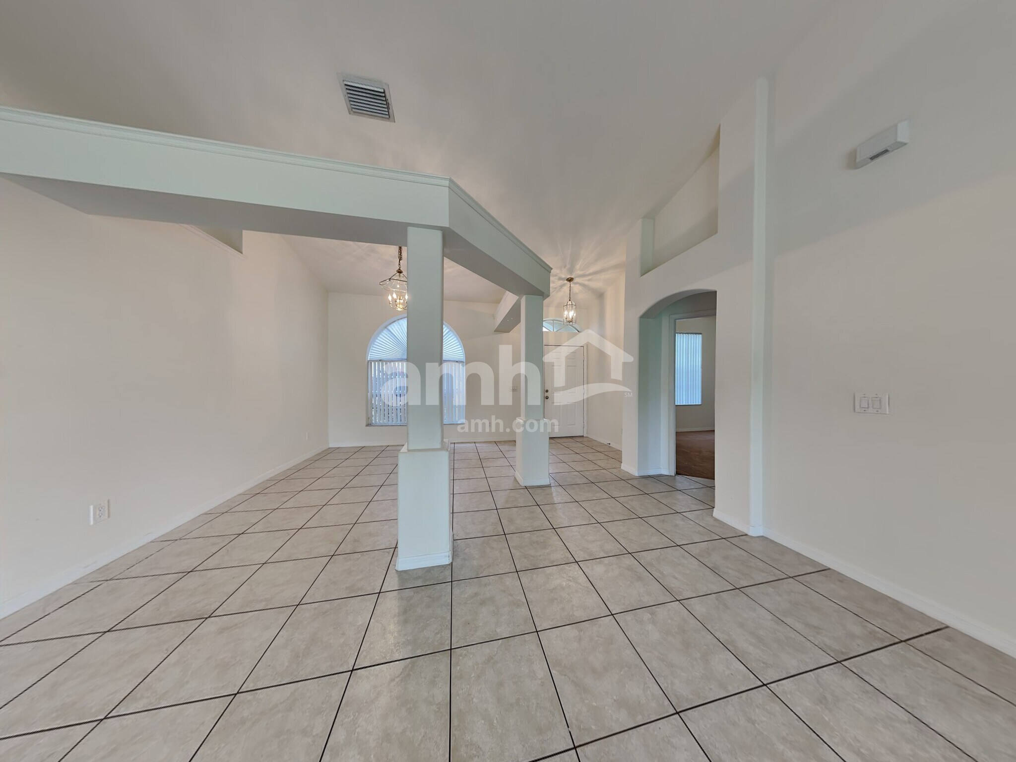 Building Photo - 11906 Timberhill Dr