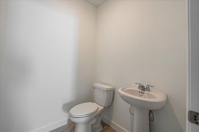 Building Photo - 6346 Windwood Wy