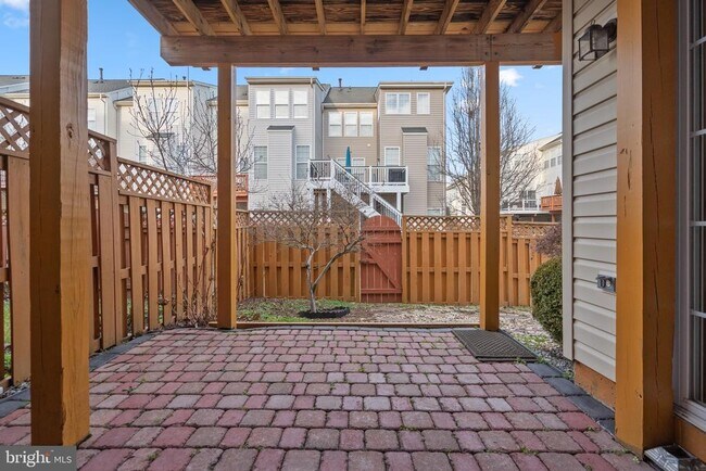 Building Photo - 43002 Marburg Terrace