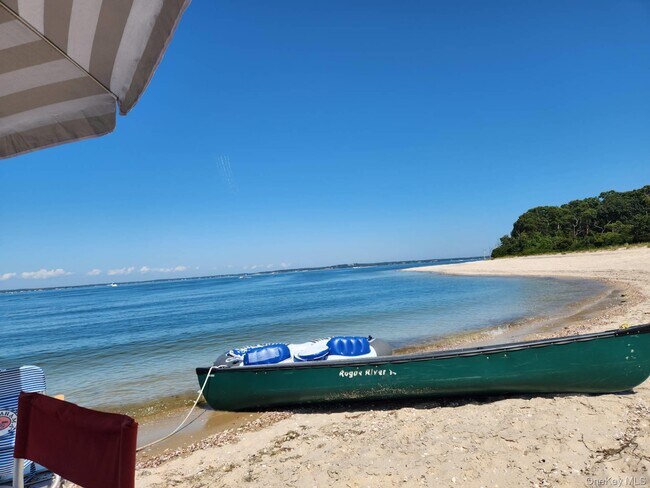 Building Photo - 37 Noyack Harbor Rd