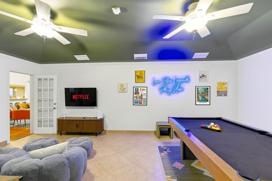 Building Photo - 13303 Southwalk St