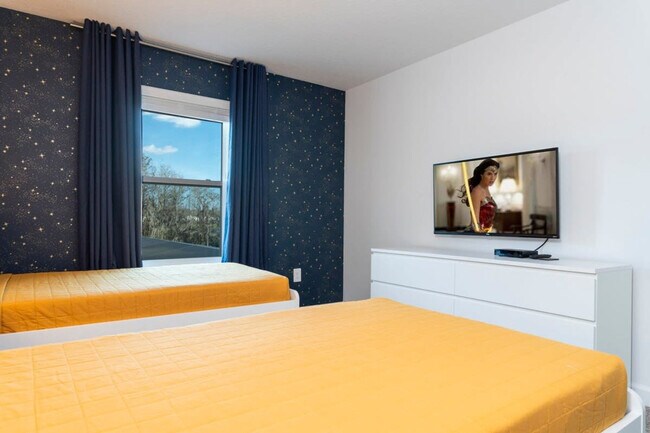 Building Photo - 4343 Scene Ln