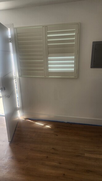 Building Photo - 6067 Comey Ave