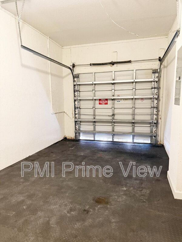 Building Photo - 12997 SW 135th St