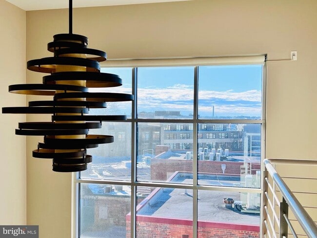 Building Photo - 2410 17th St NW