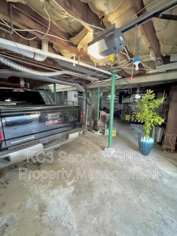 Building Photo - 2218 N 27th St