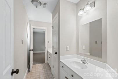 Building Photo - 3833 Denmeade Dr
