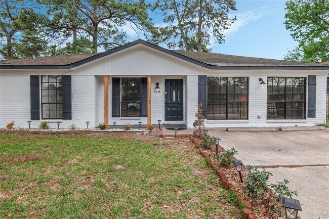 Primary Photo - 7638 Parker Rd