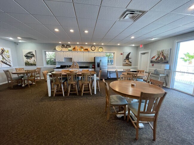 Building Photo - 6504 Bridge Water Way