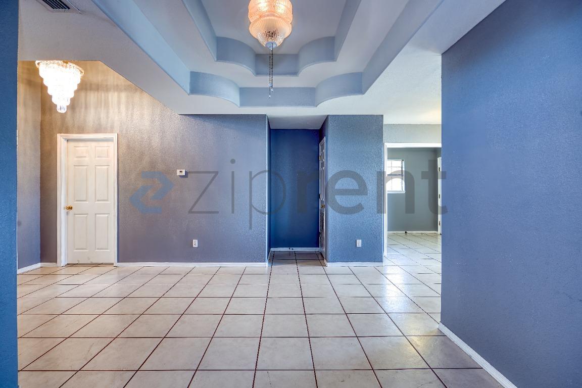 Building Photo - 6053 Blanco River St