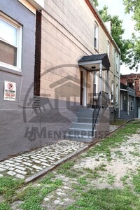 Building Photo - 630 Gutman Ave