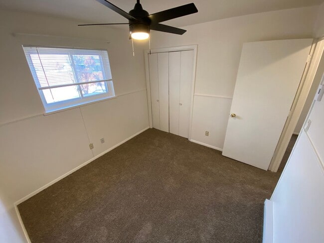 Building Photo - Three Bedroom Bayfield House with Large Fe...