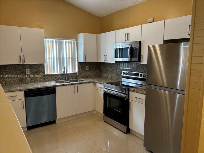 Building Photo - 701 SW 79th Terrace