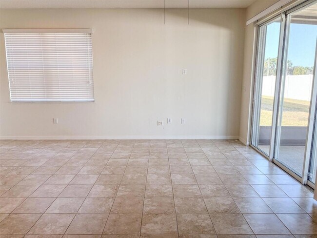 Building Photo - 7079 Woodchase Glen Dr