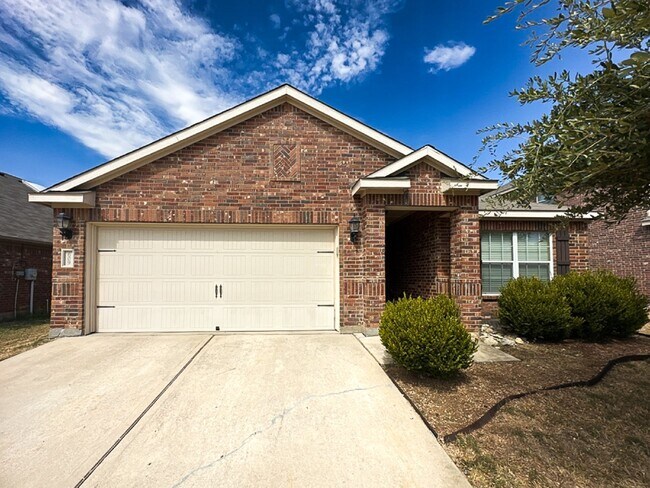 Primary Photo - **CUTE 3 Bedroom Home, Move-in Ready**