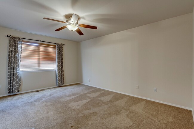 Building Photo - 3 bed 2.5 bath Home in Cherry Hill